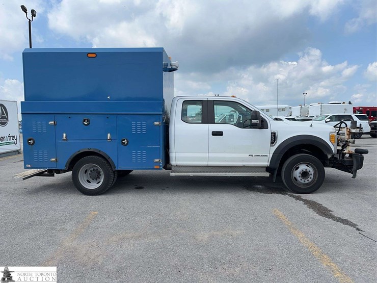 2017-ford-f550-image-4