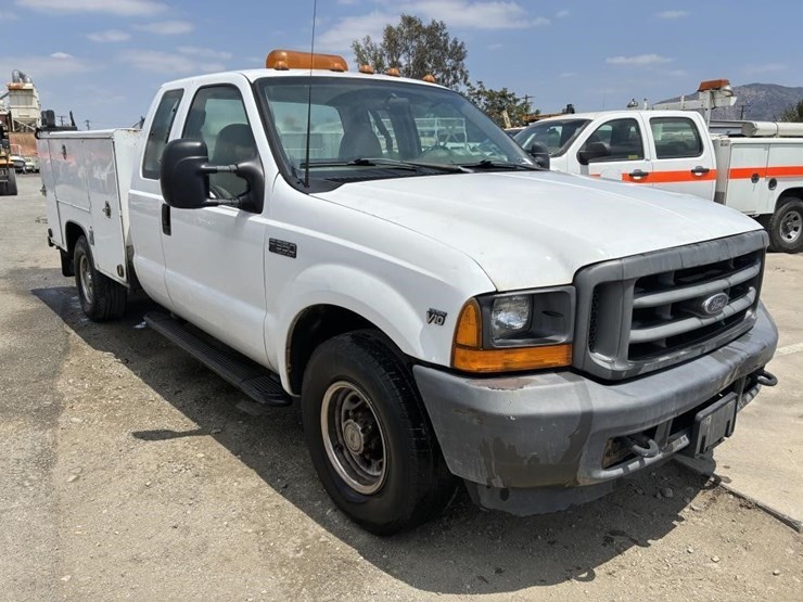 2001-ford-f350-image-2