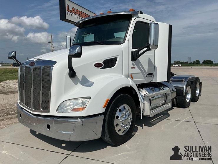 2016-peterbilt-579-image-1