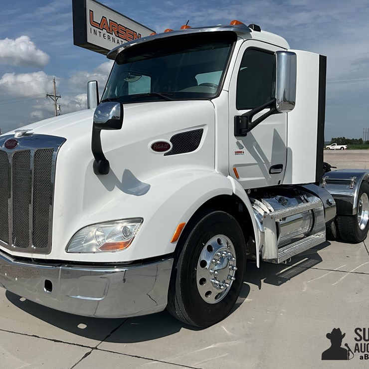 2016 PETERBILT 579