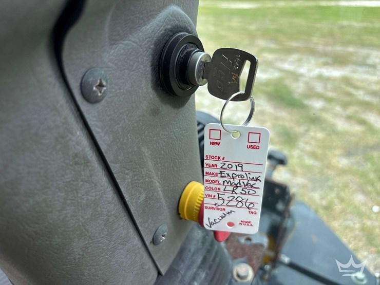 2019-madvac-lr50-ride-on-litter-vacuum-image-54