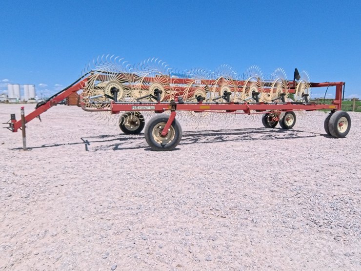 #1074-•-h&s-bf14-hi-capacity-wheel-rake-image-33