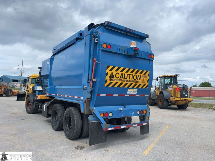 2018-mack-lr633-t/a-refuse-truck-image-7