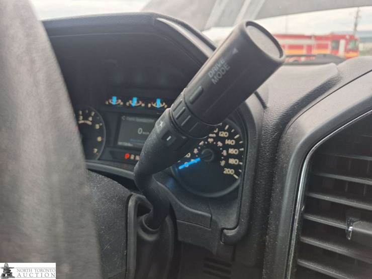 2018-ford-f150-image-19