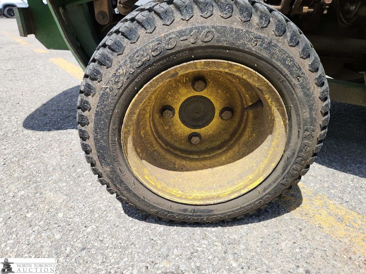2010-john-deere-1445-image-23