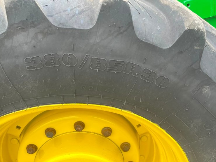 john-deere-8300-image-36