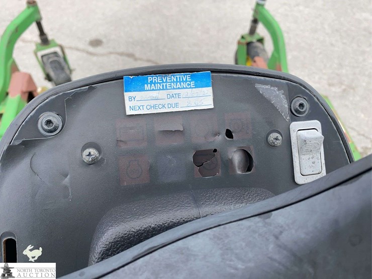 2010-john-deere-1445-image-11
