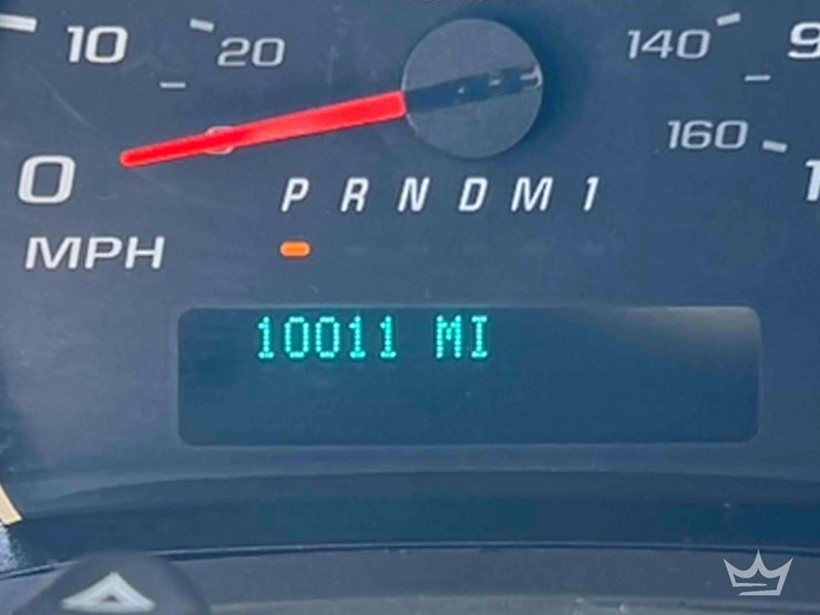 2023-chevrolet-express-2500-image-6