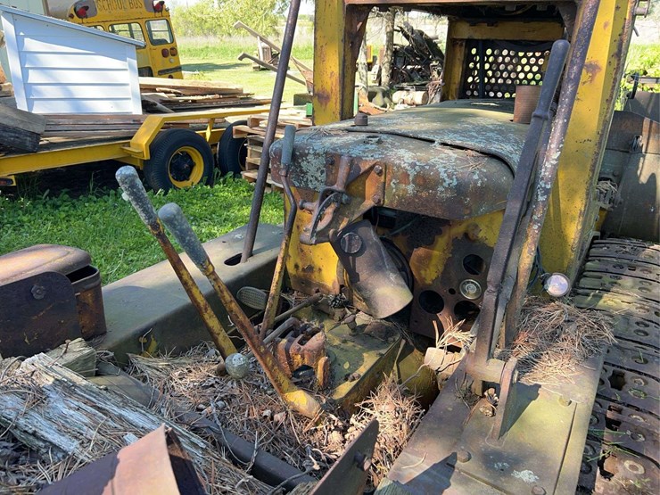 caterpillar-crawler-loader-image-28