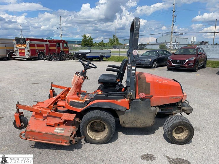 2011-kubota-f3080-image-8