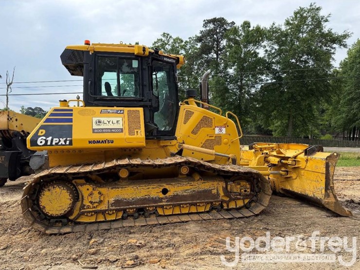 2023-komatsu-d61pxi-24-image-3