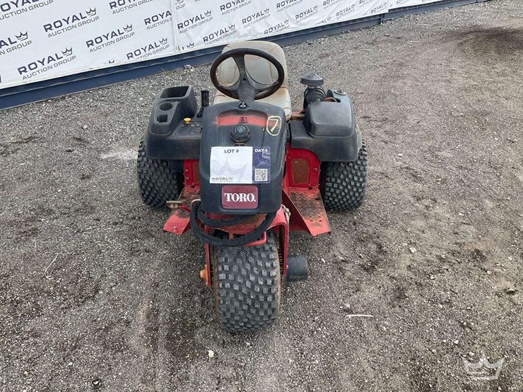 2015-toro-sand-pro-3040-bunker-rake-image-17