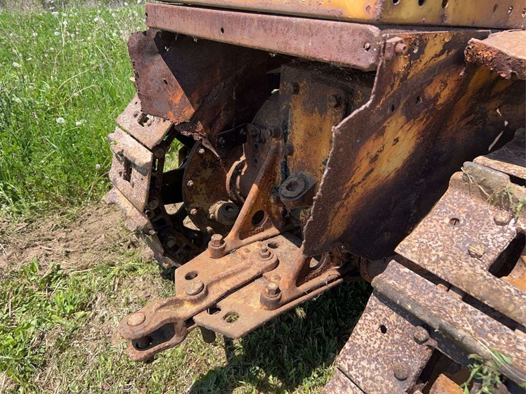 caterpillar-twenty-image-22