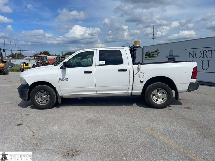 2014-dodge-1500-image-8