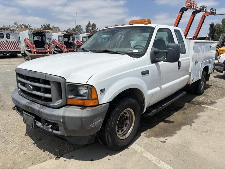 2001-ford-f350-image-1