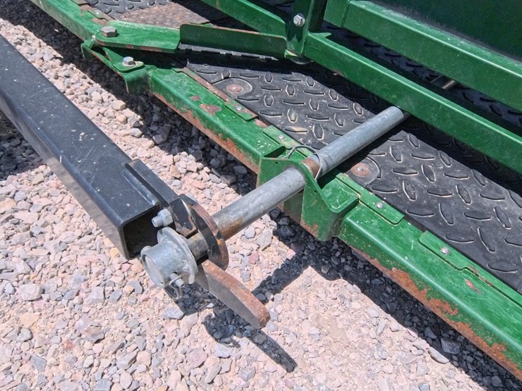 #1073-•-2019-arrow-quip-8600-cattle-chute-image-25
