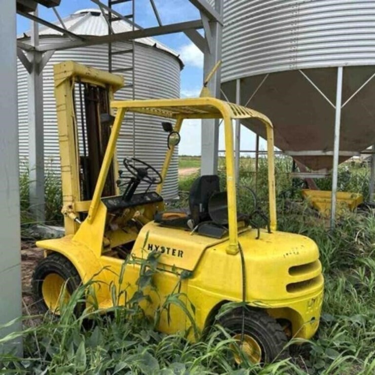 HYSTER PROPANE FORKLIFT