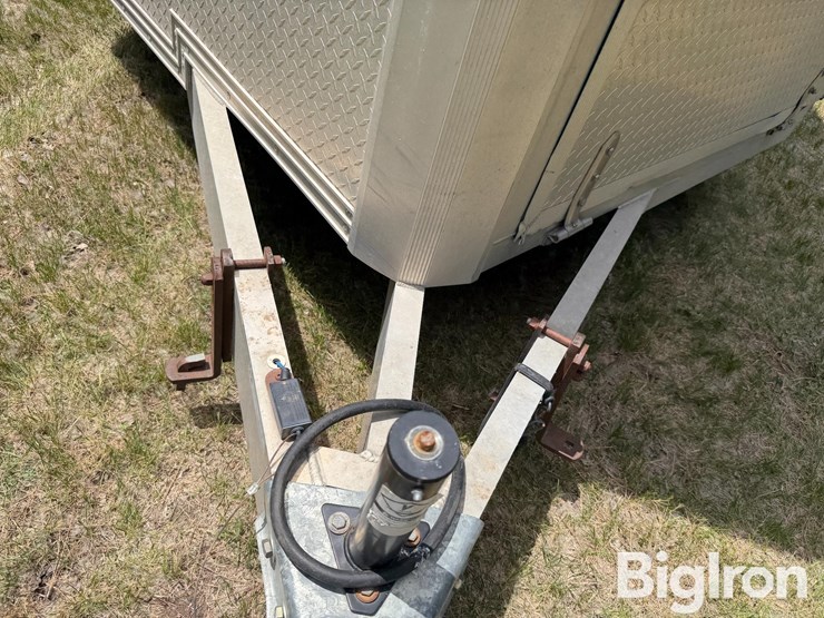 2012-polaris-28'-t/a-enclosed-trailer-image-12