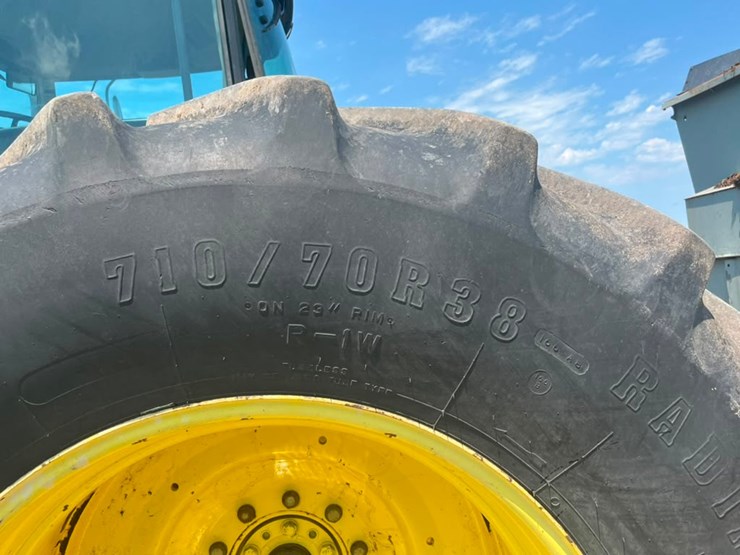 john-deere-8400-image-39