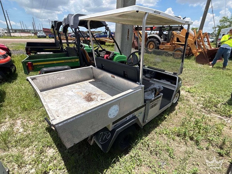2014-club-car-carryall-1-image-4