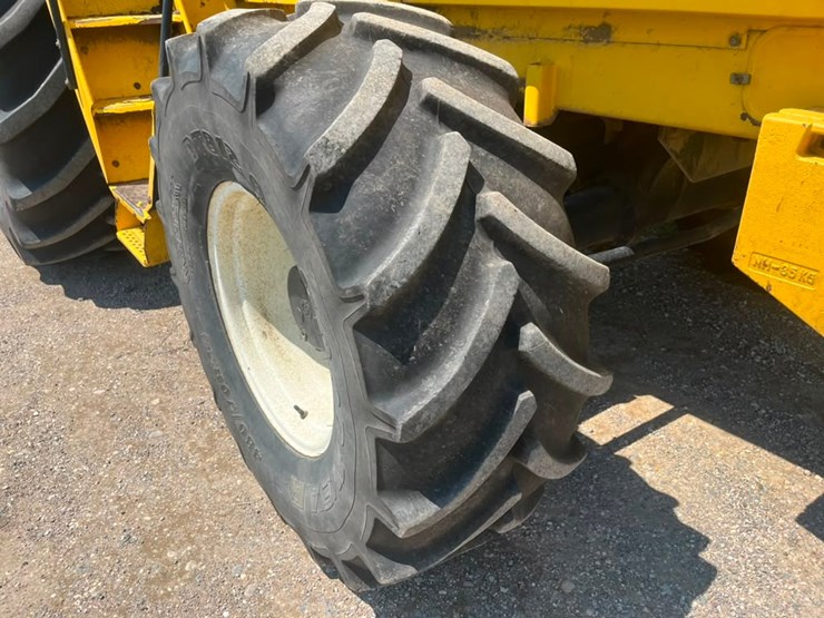 new-holland-fx60-image-42