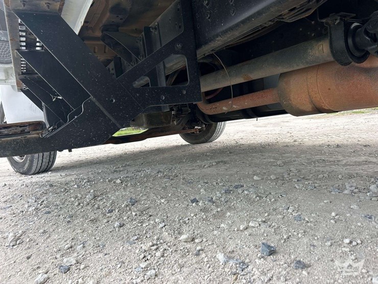 2002-ford-f650-image-23