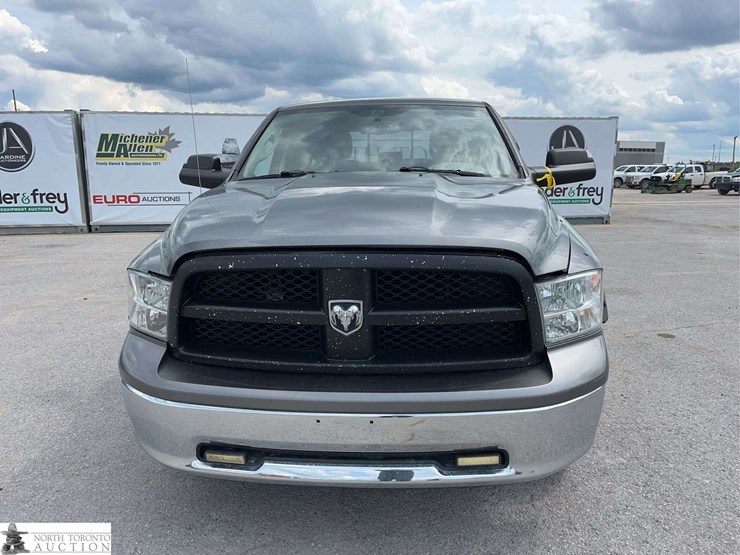 2012-dodge-1500-image-2