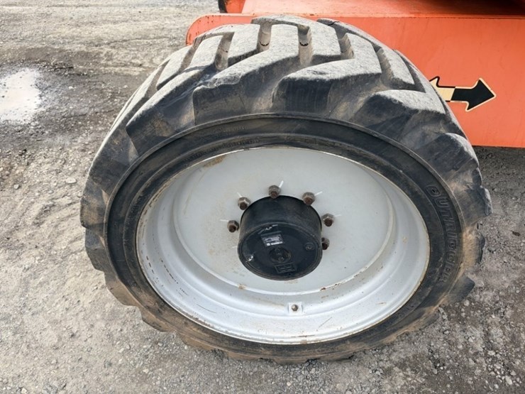 2016-jlg-600aj-image-16