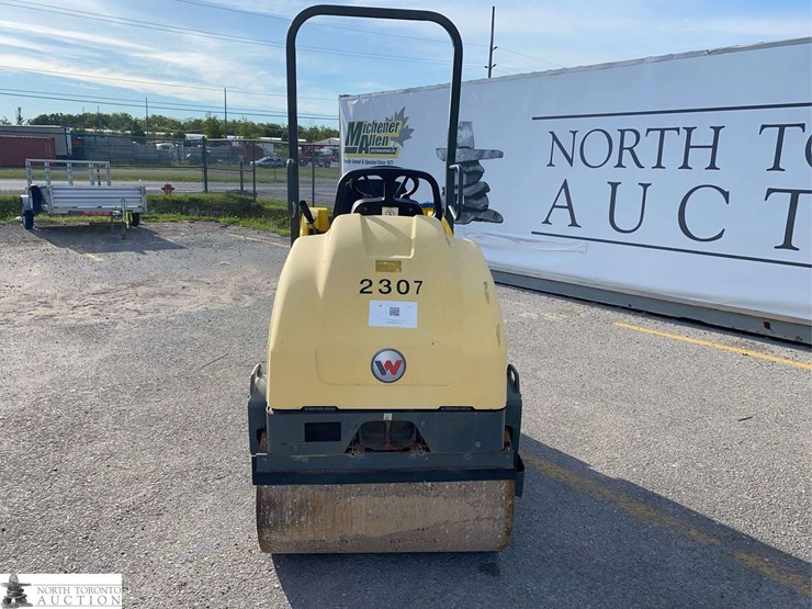 2010-wacker-neuson-rd12a-90-image-2