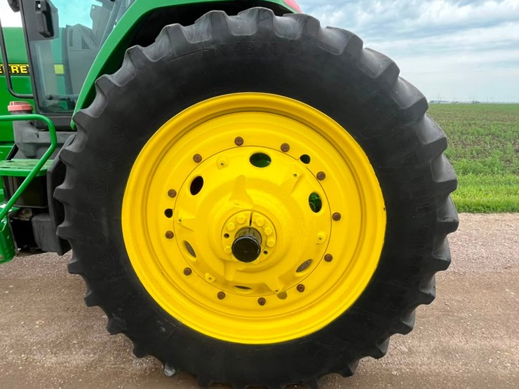 john-deere-8300-image-38