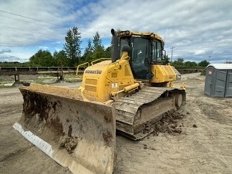 2022-komatsu-d71pxi-24-image-1