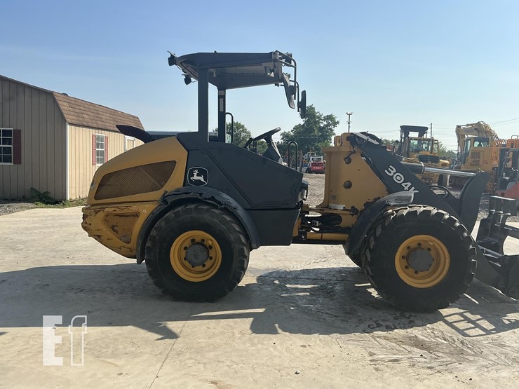 2015-deere-304k-image-5