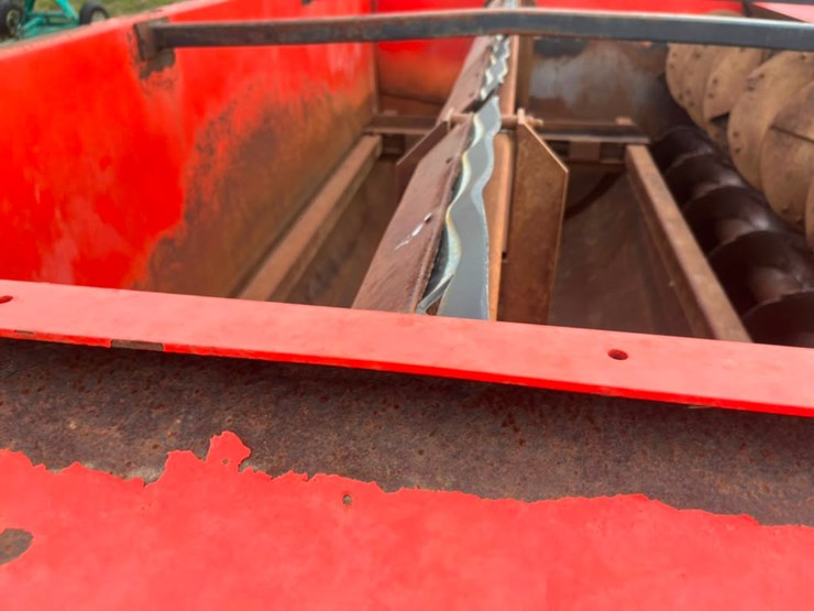 kuhn-knight-3130-image-17