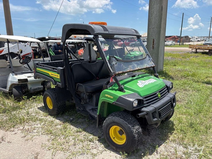 2023-john-deere-hpx615e-4x4-gas-utility-cart-image-3