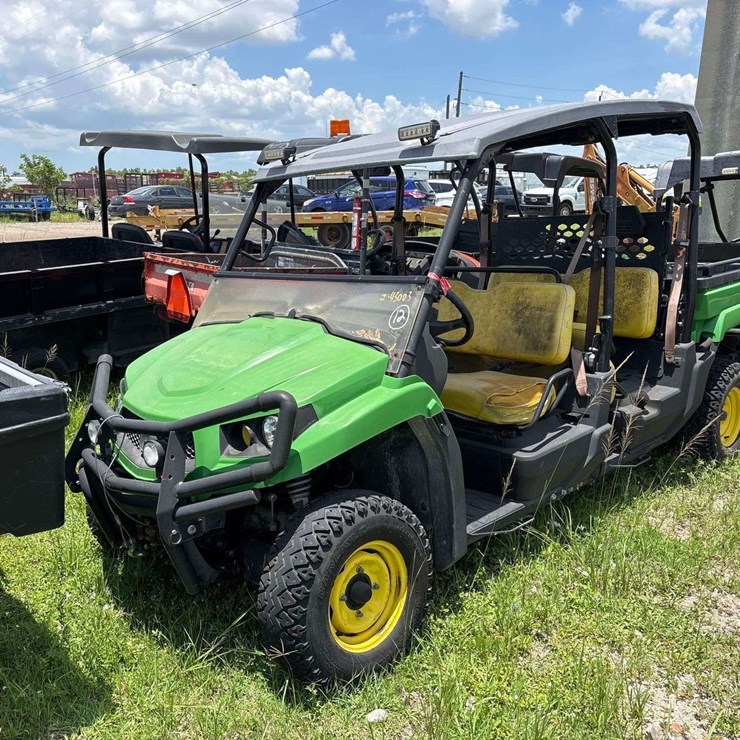 2017 JOHN DEERE GATOR