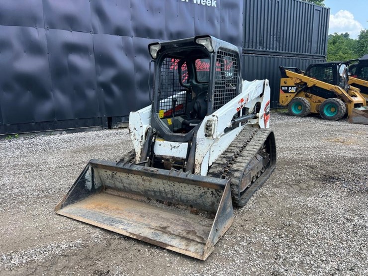 2022-bobcat-t550-image-2