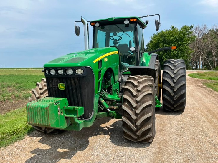john-deere-8330-image-18