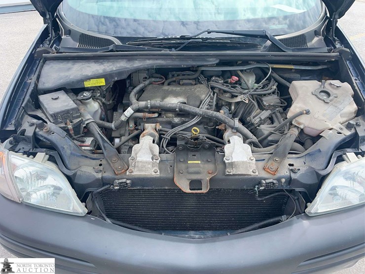 2004-pontiac-montana-image-9