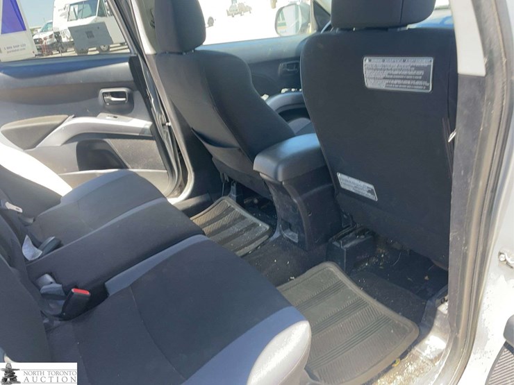 2008-mitsubishi-outlander-image-19