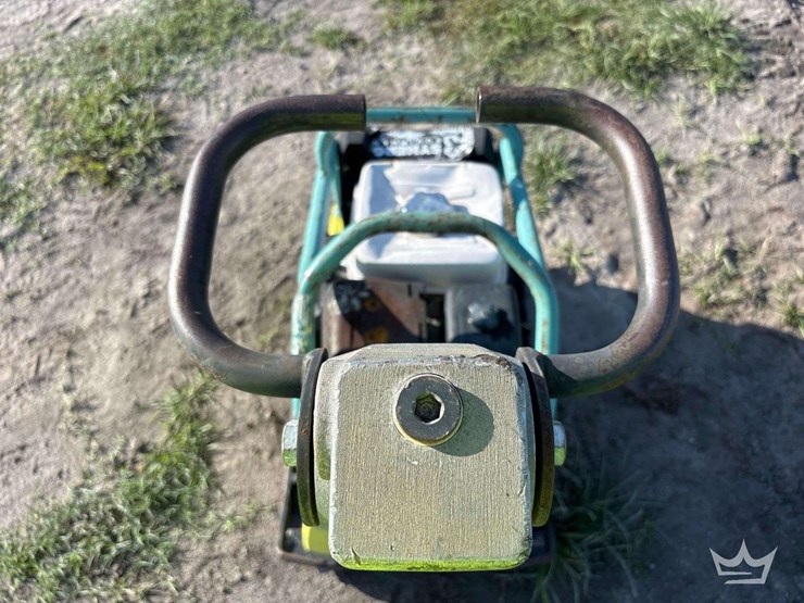 2022-ammann-apr-40-60-ho-vibratory-reversible-plate-compactor-image-15