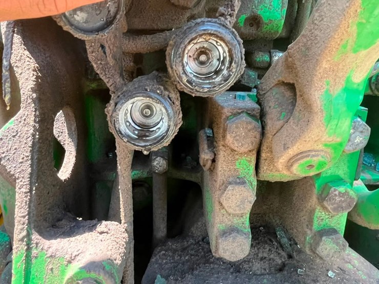 john-deere-8400-image-46