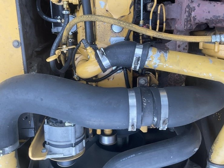 2005-deere-120c-image-18
