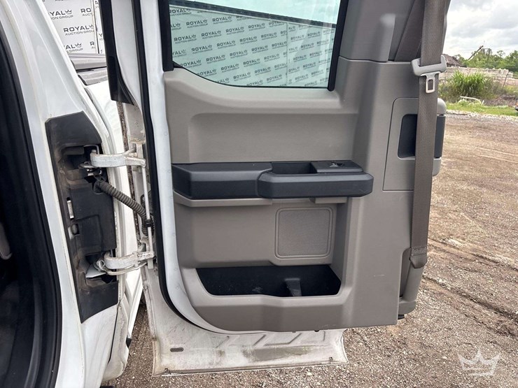 2019-ford-f150-image-17