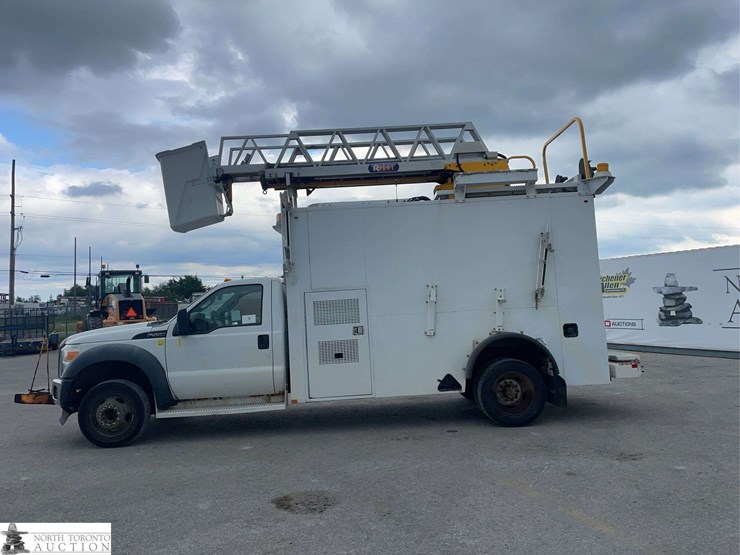 2012-ford-f550-image-8