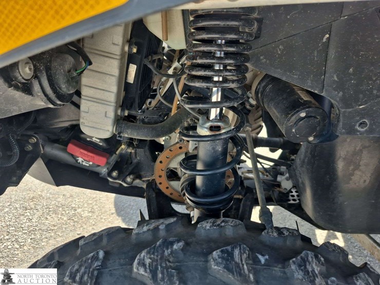2012-can-am-outlander-quad-image-11