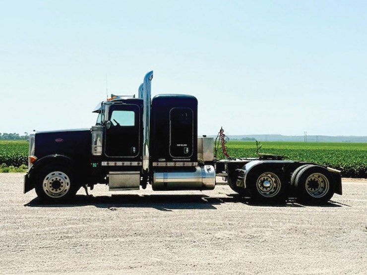 2007-peterbilt-379-image-1