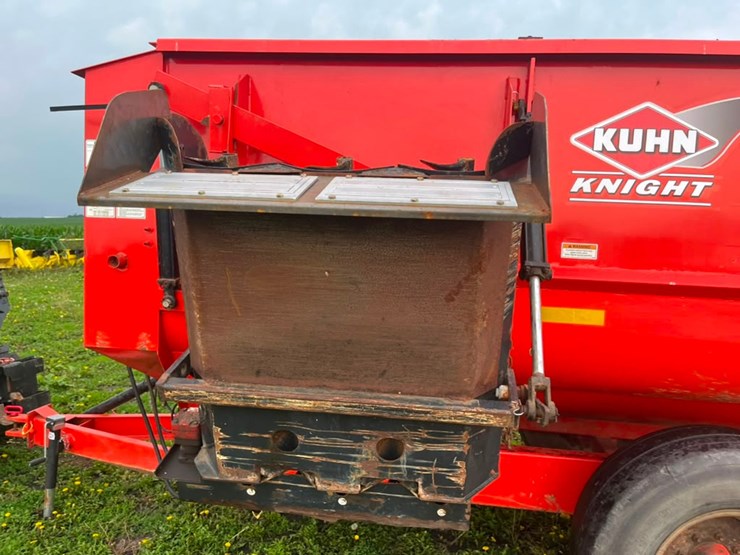 kuhn-knight-3130-image-24