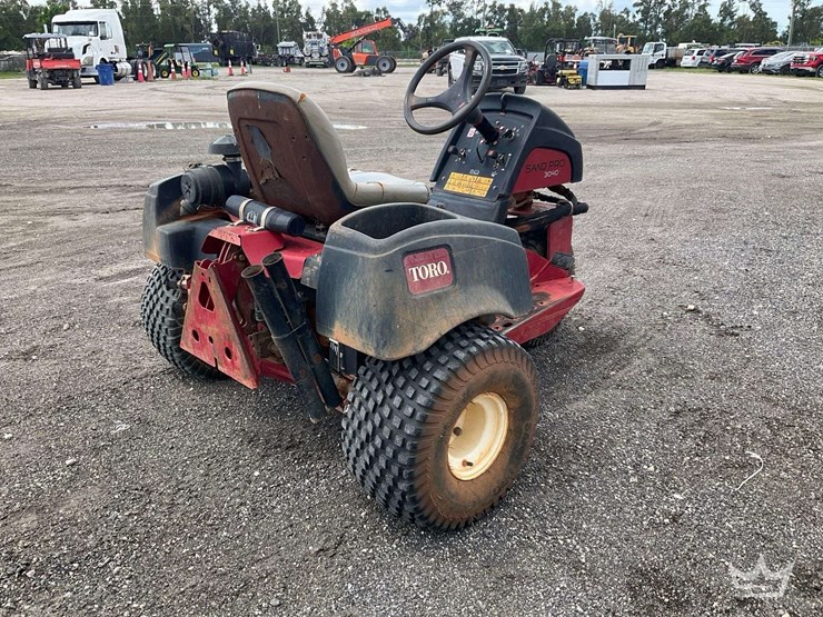 2015-toro-sand-pro-3040-bunker-rake-image-4