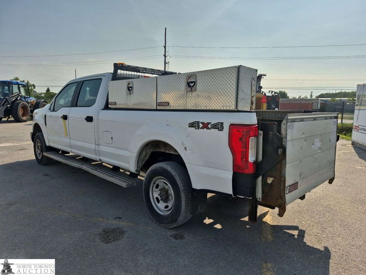2017-ford-f350-image-7