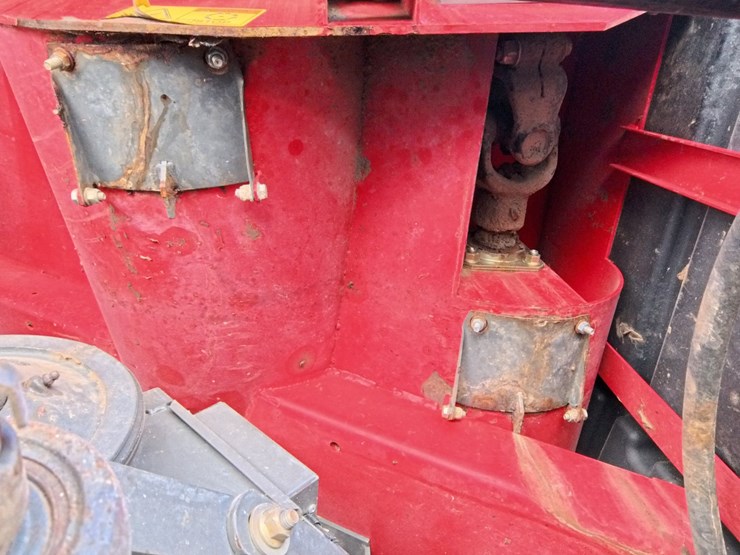 2012-massey-ferguson-9520-image-130